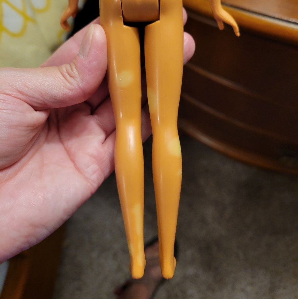 Vintage 1980's Skipper Barbie! She is wearing "babysitter skipper" outfit! - Picture 6 of 6